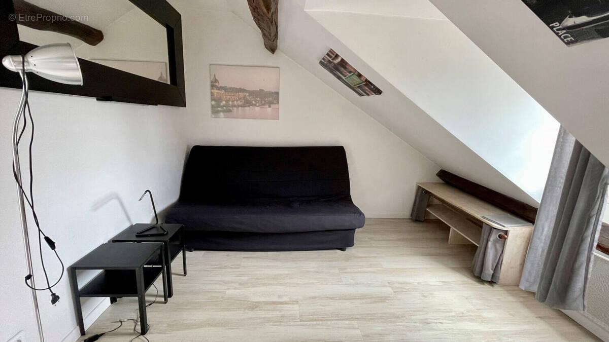 Appartement à VERSAILLES