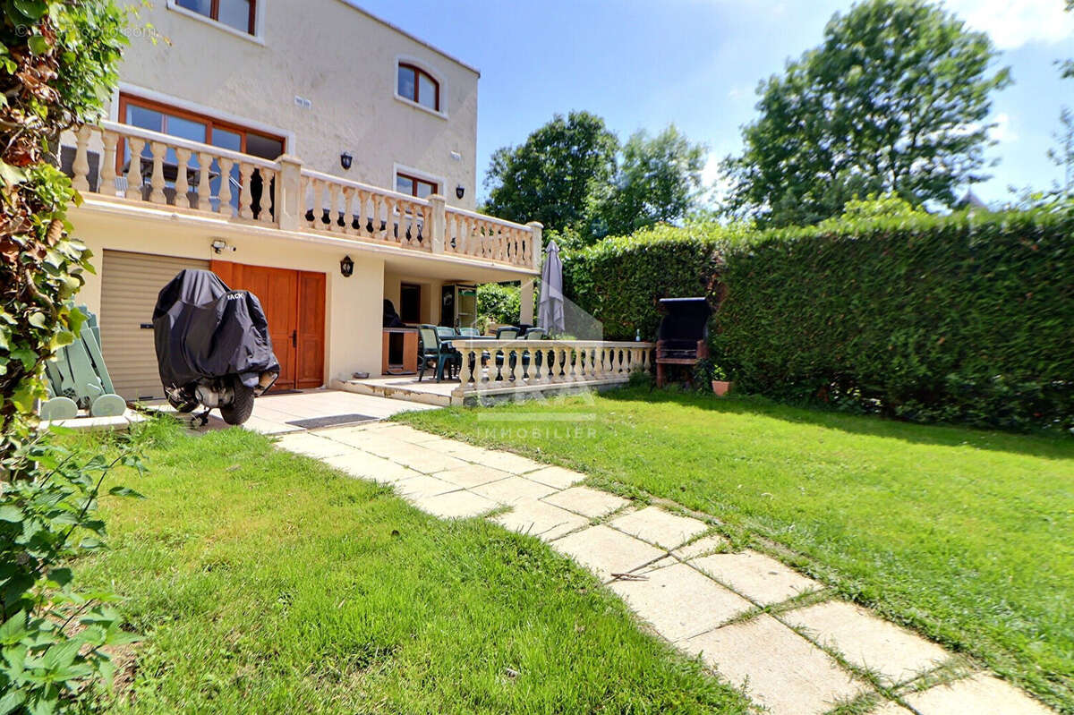 Maison 114m² à saint-leu-la-forêt - photo 7
