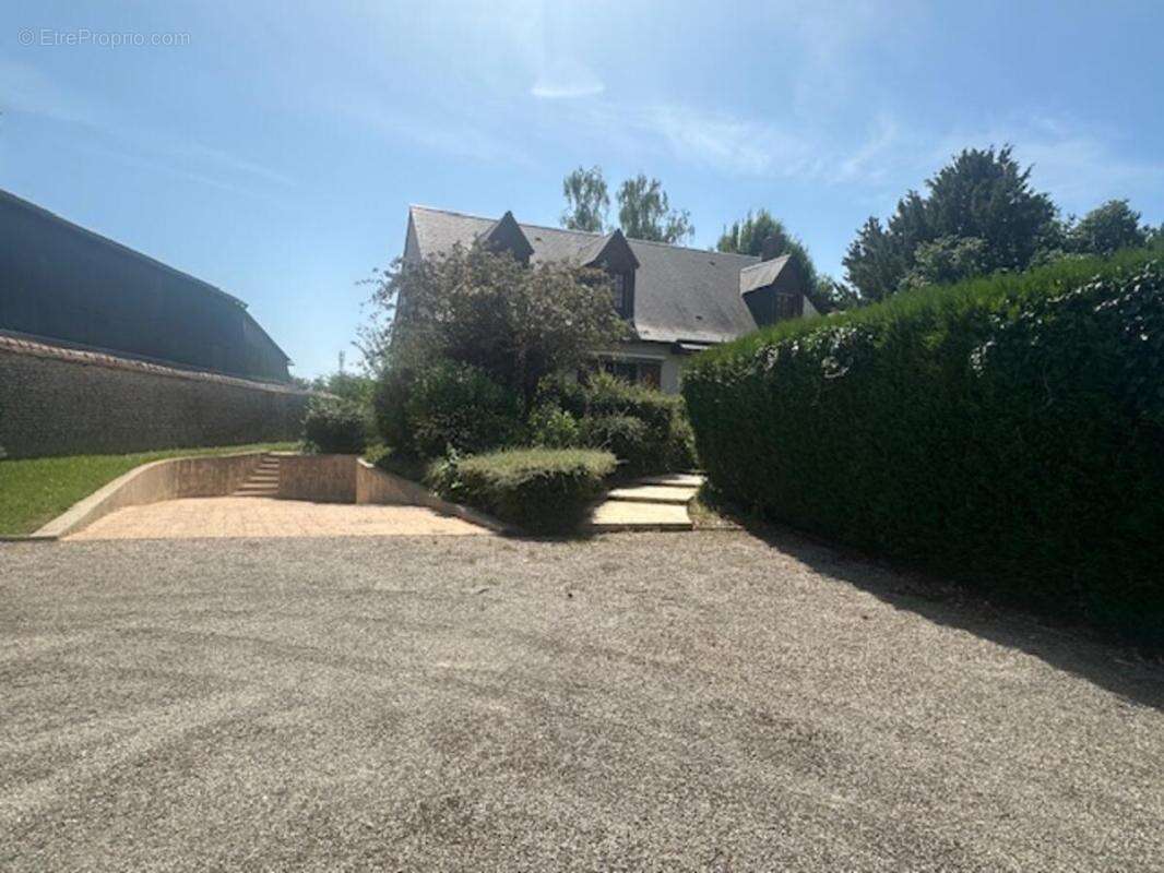 Maison à JANVILLE