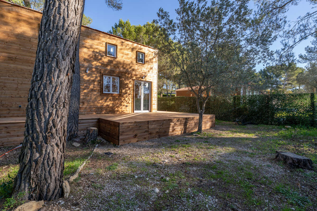Maison à LE CASTELLET