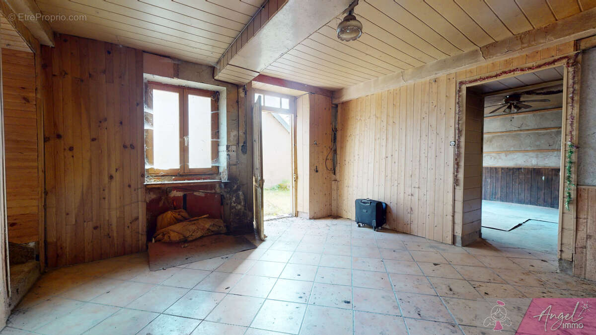 Maison à VRIANGE