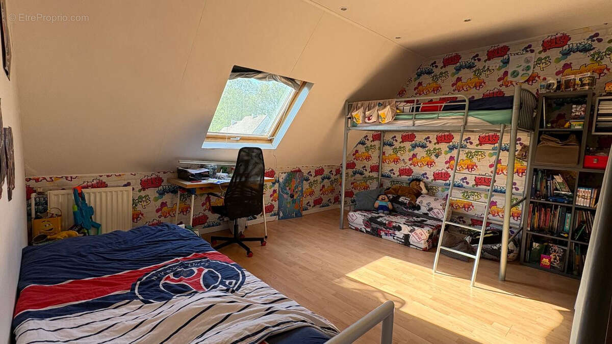 Maison à CIRES-LES-MELLO