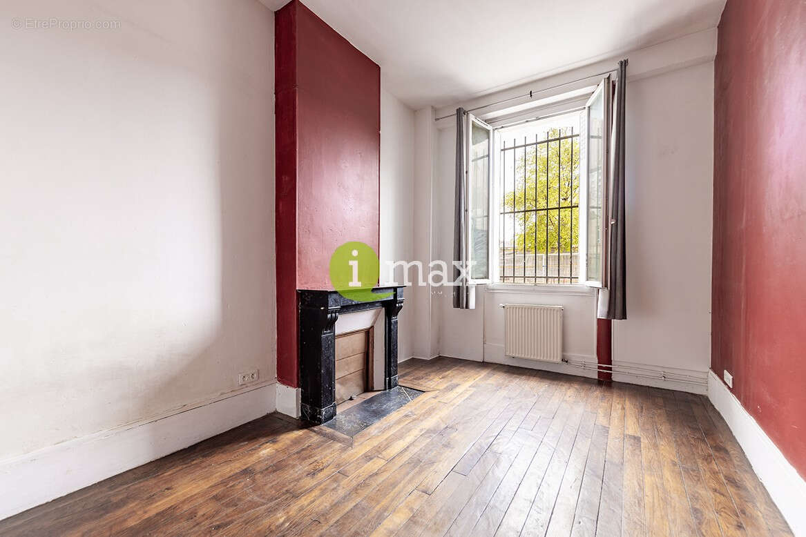 Appartement à CLICHY