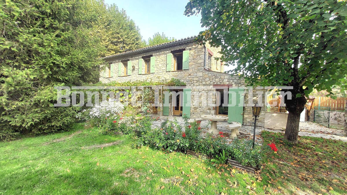 Maison à SAINTE-JALLE