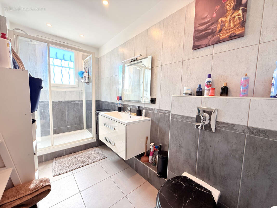 Appartement à LA VALETTE-DU-VAR