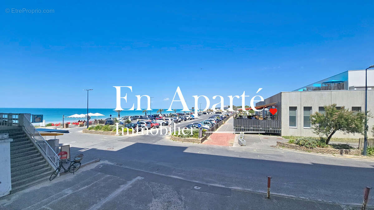 Appartement à DONVILLE-LES-BAINS