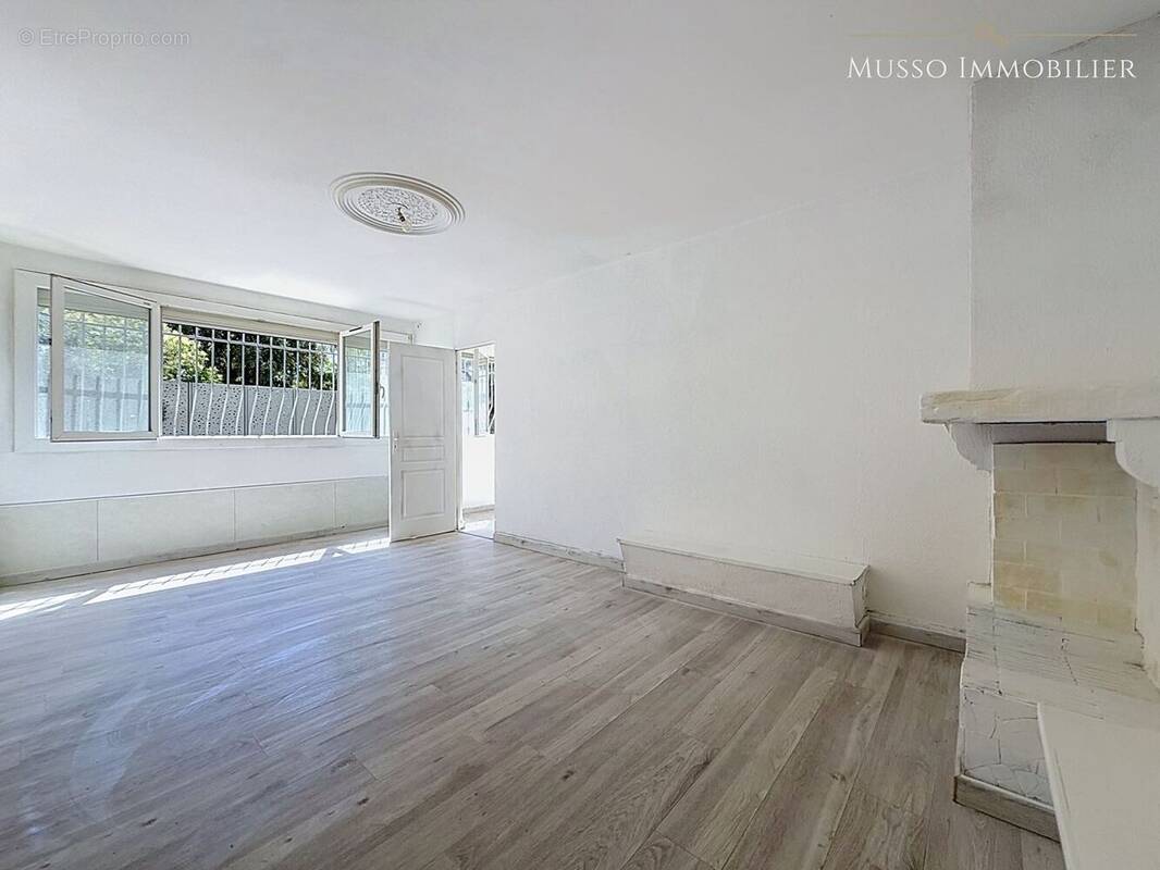 Appartement à MARSEILLE-14E
