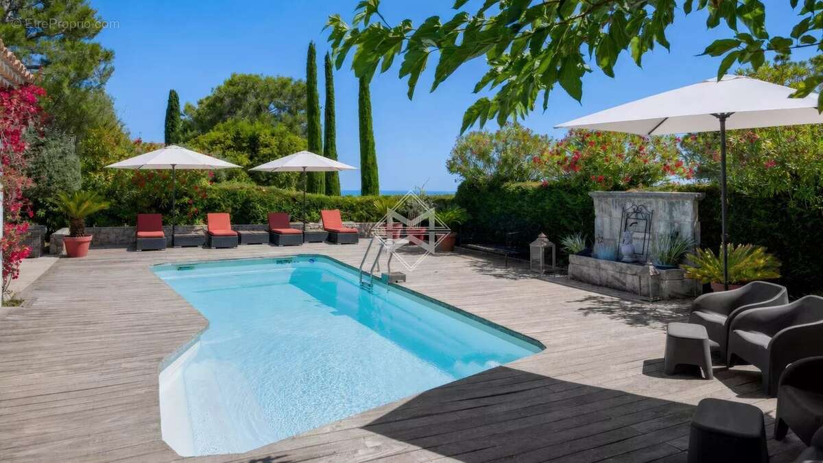 Maison à CAGNES-SUR-MER