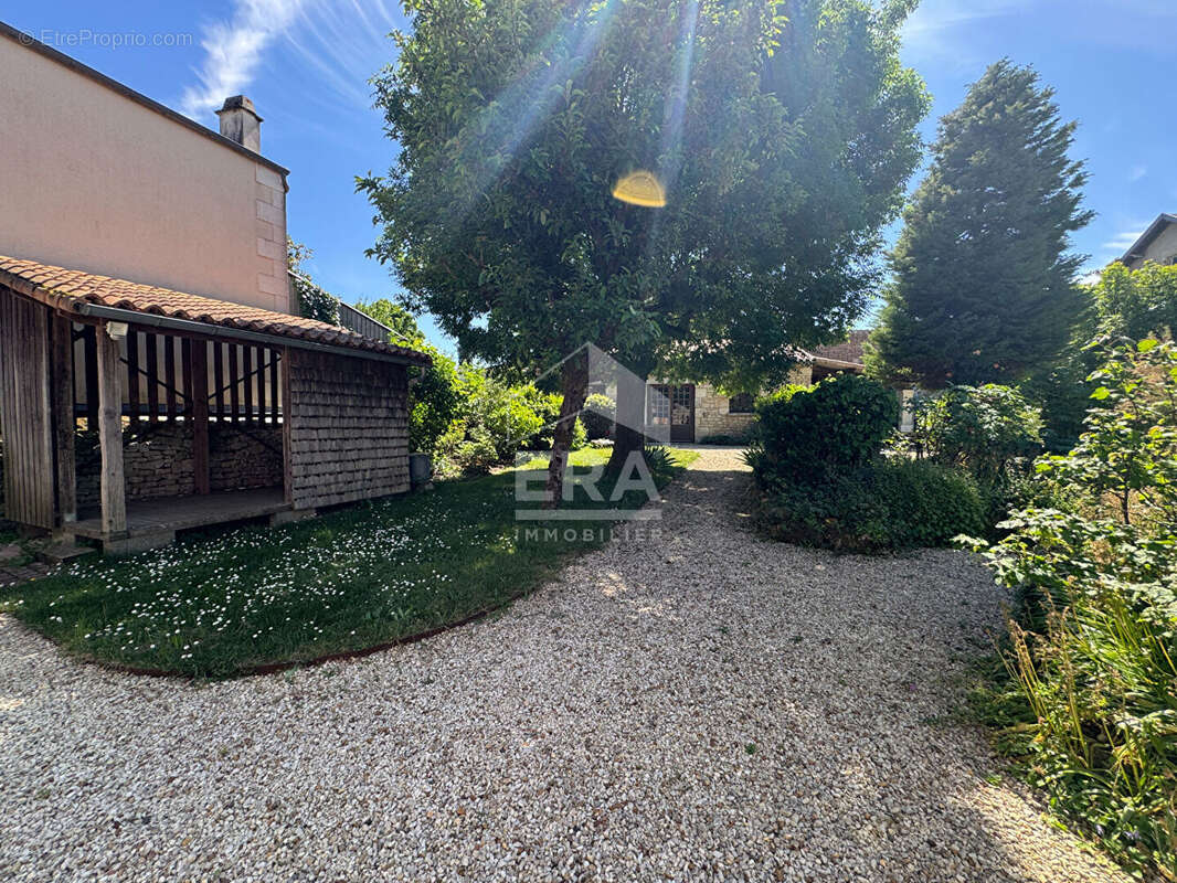 Maison à ECHIRE