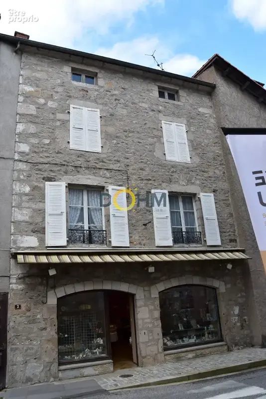 Immeuble a renover avec local commercial  . - photo 2