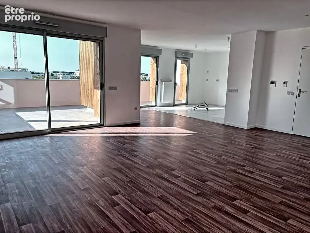 Appartement NEUF AVRILLE 4 pièce(s) - photo 4