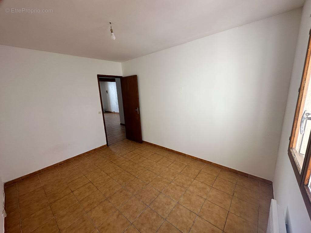 Maison à CONILHAC-CORBIERES