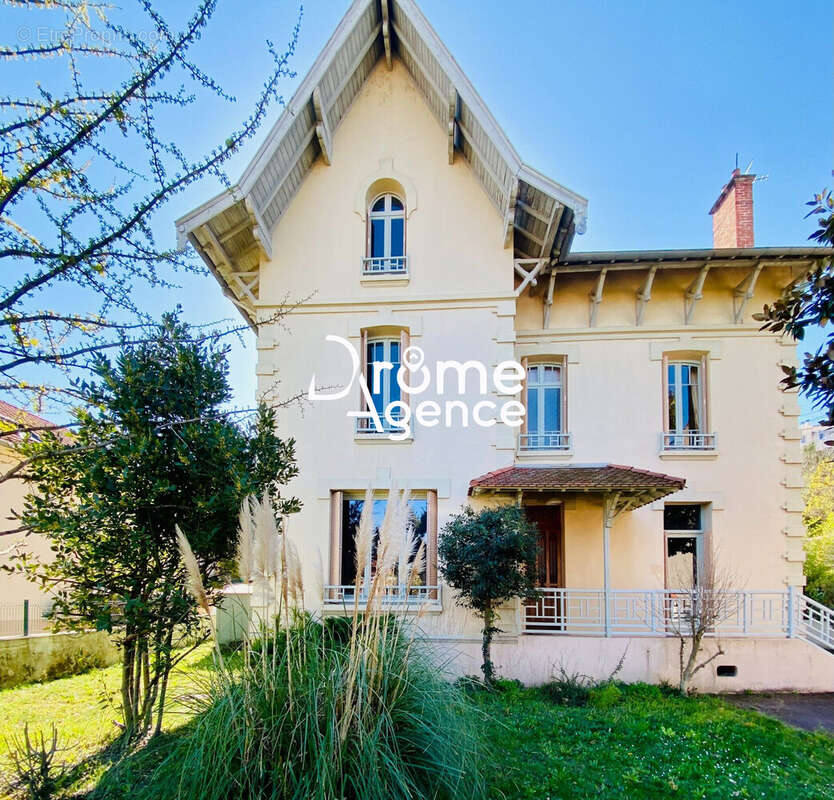 Maison à LIVRON-SUR-DROME