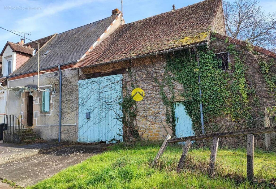 Maison à MEASNES