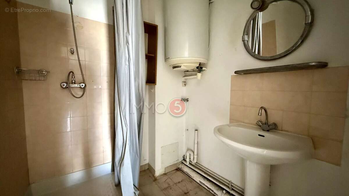 Appartement à LES PAVILLONS-SOUS-BOIS