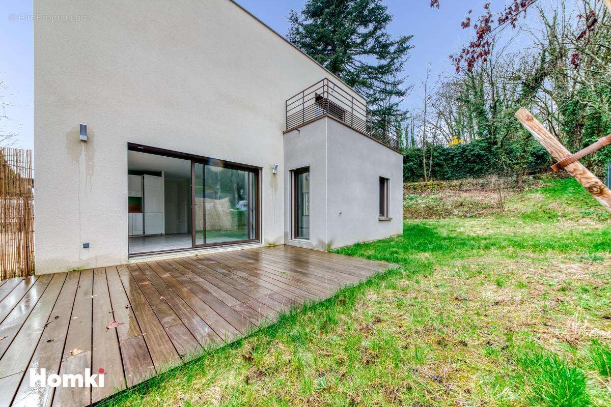 Maison à SAINTE-FOY-LES-LYON