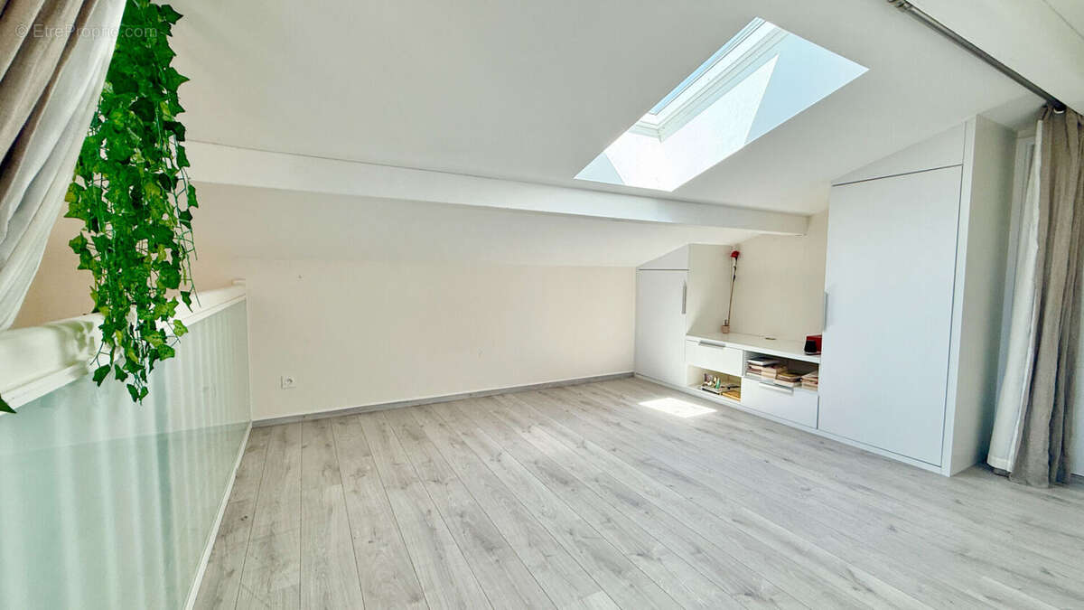 Appartement à BRINDAS