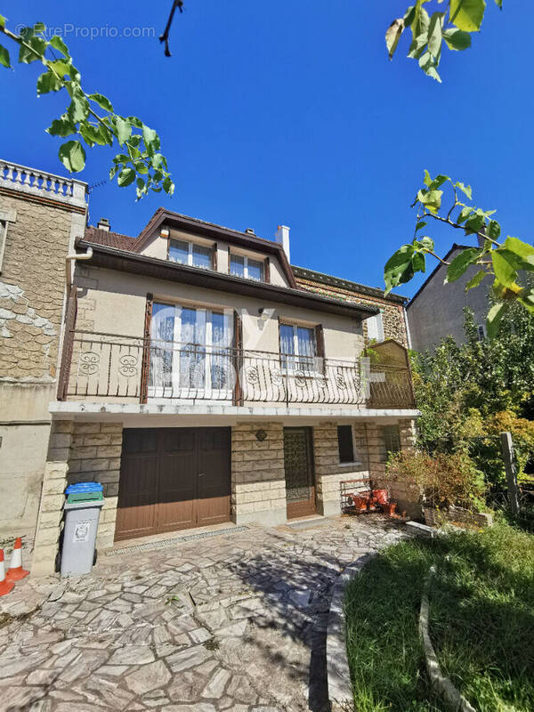 Maison à ROSNY-SOUS-BOIS