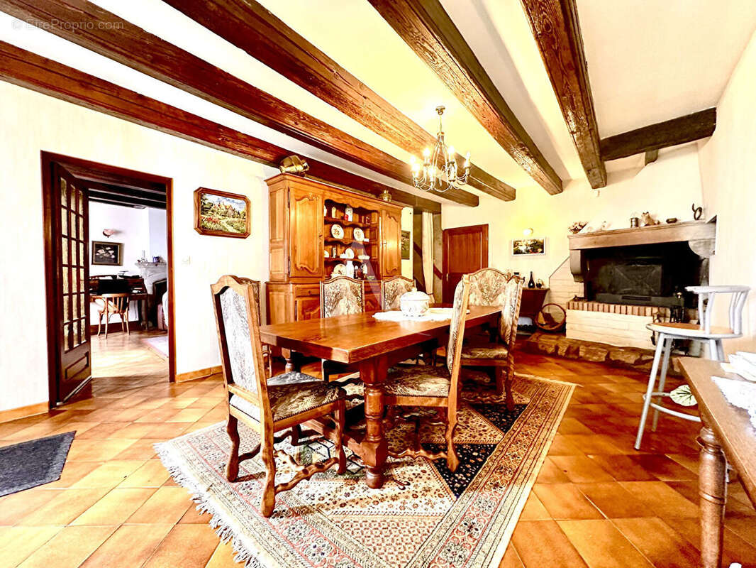 Maison à CROISMARE