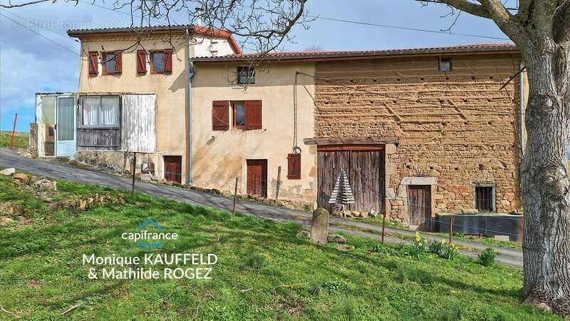 Maison à TOURS-SUR-MEYMONT
