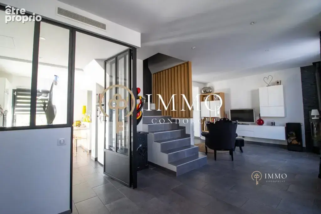 Maison 5 pièces 106 m² à vendre à L'hay-Les-Roses (94240) - photo 2