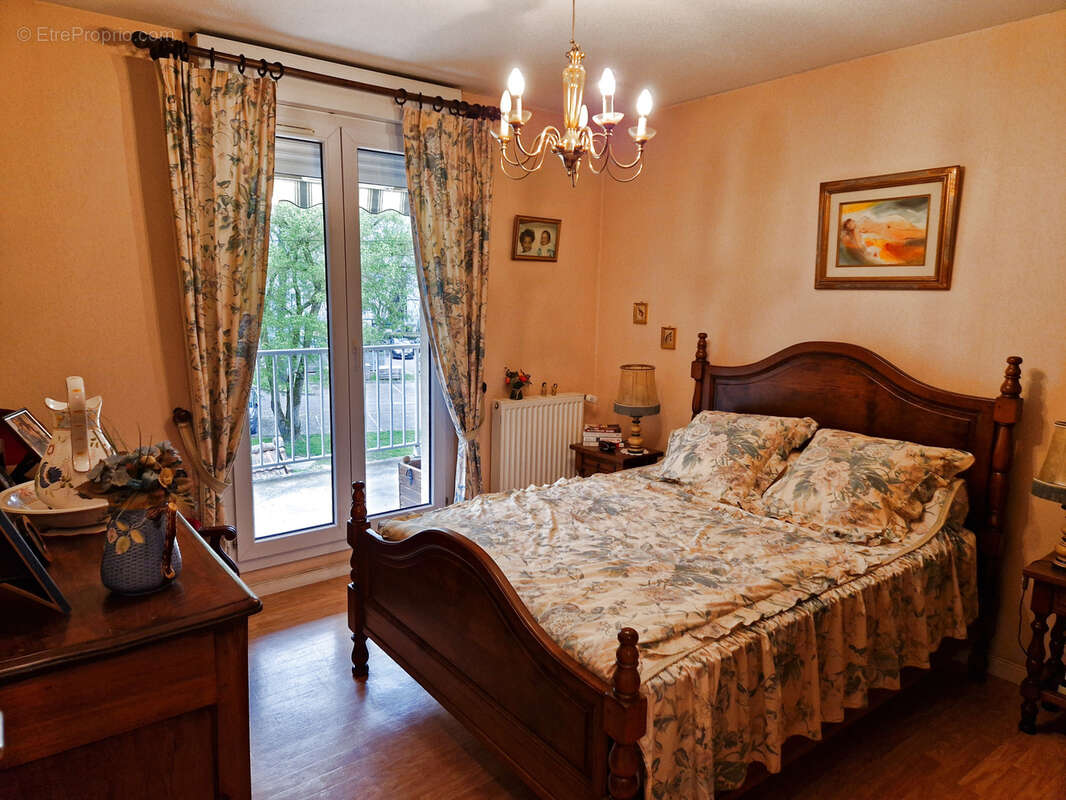 Appartement T4 avec grand balcon - photo 3