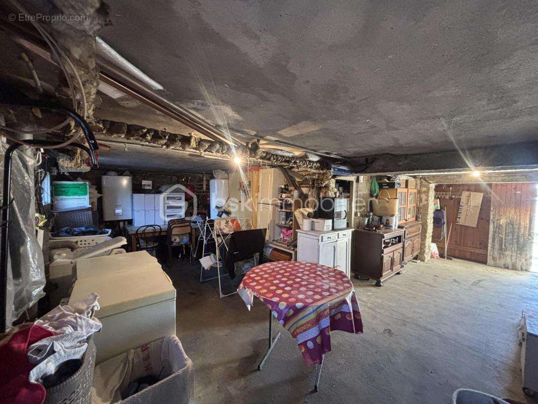  Noyen-sur-Seine – Maison 3 chambres, DPE D, sous-sol total et 2 131 m² de terrain - photo 10