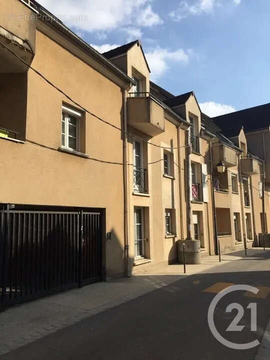 Appartement à BRIE-COMTE-ROBERT