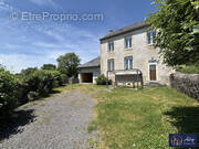Maison 5 pièces RIOM-ES-MONTAGNES (Cantal)  - Maison à RIOM-ES-MONTAGNES