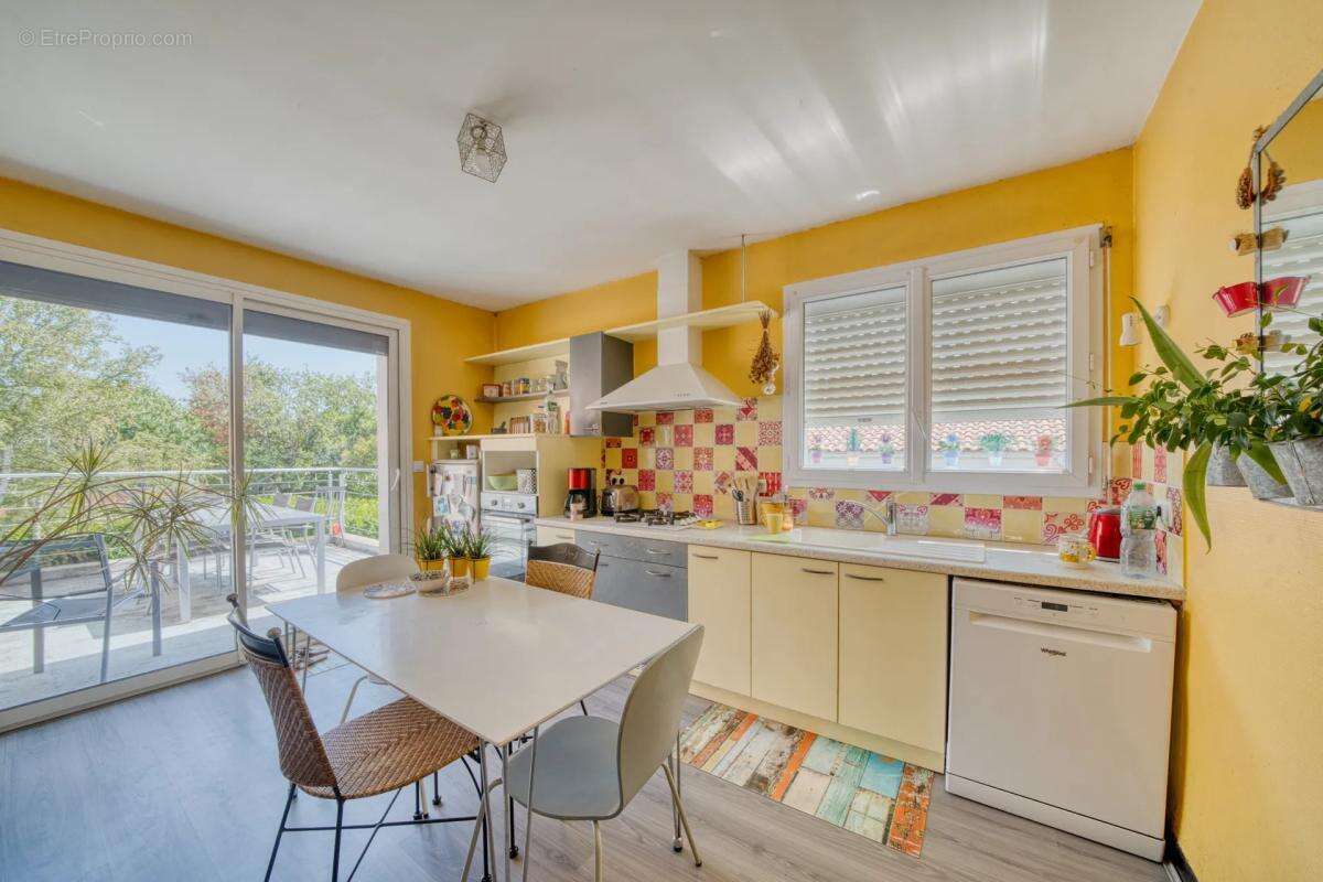 Maison de 6 pièces de 157 m² à La Rochelle - photo 8
