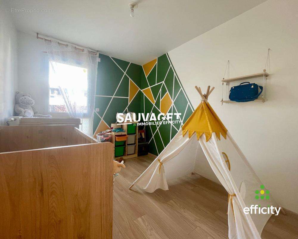 Appartement à REIGNIER