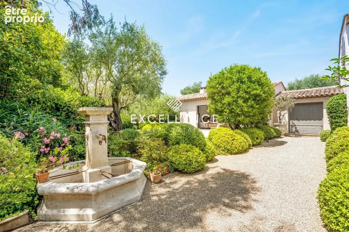 Maison 7 pièces 600 m² à vendre à Saint-Tropez (83990) - photo 8