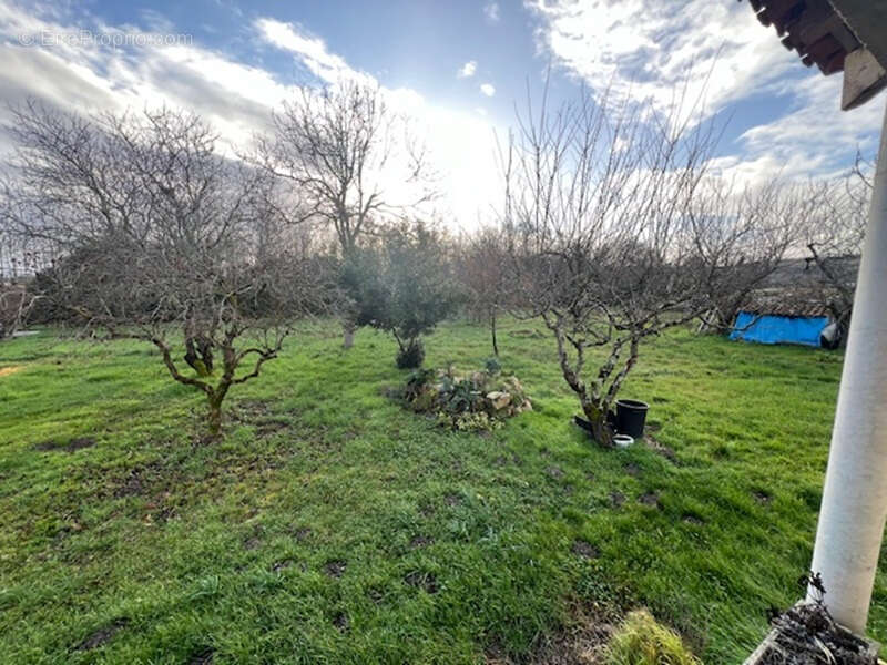 Maison à FEUGAROLLES