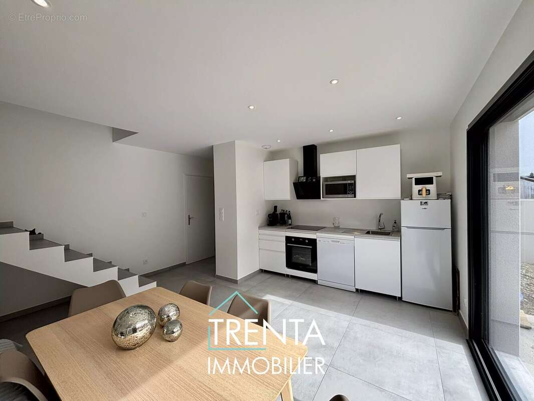 Appartement à SILLANS