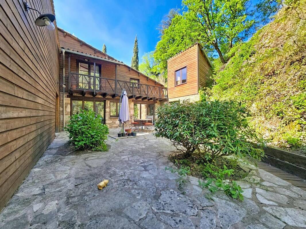 Photo 1 - Maison à FAUGERES