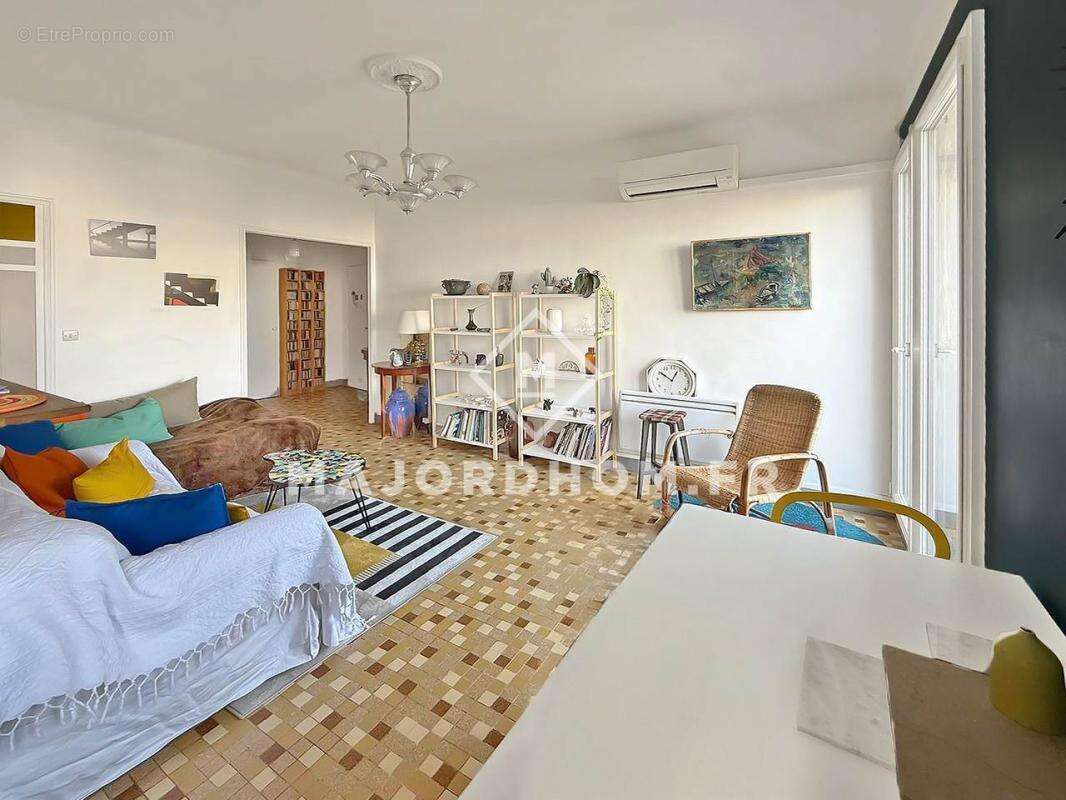 Appartement à MARSEILLE-7E