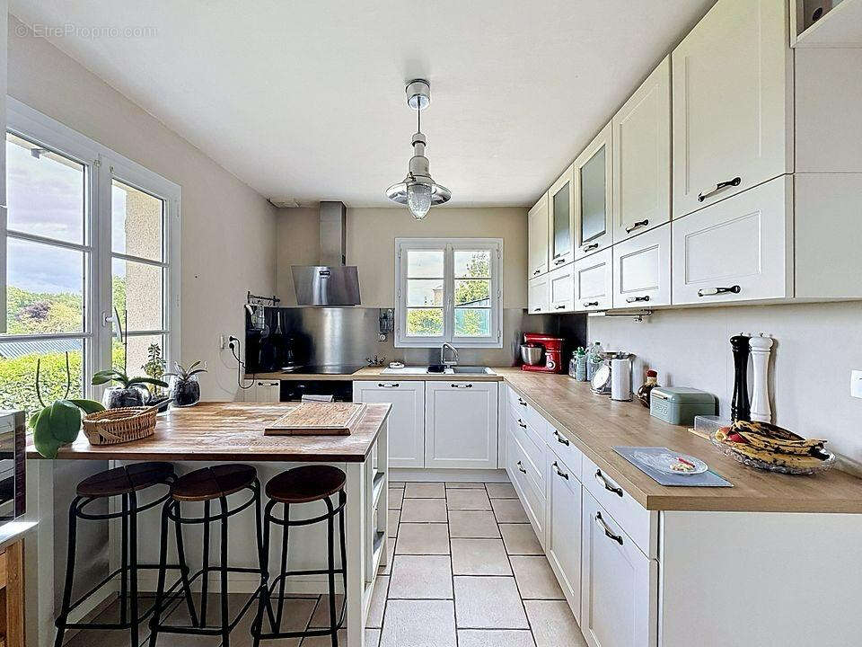 Maison à LA SAUSSAYE