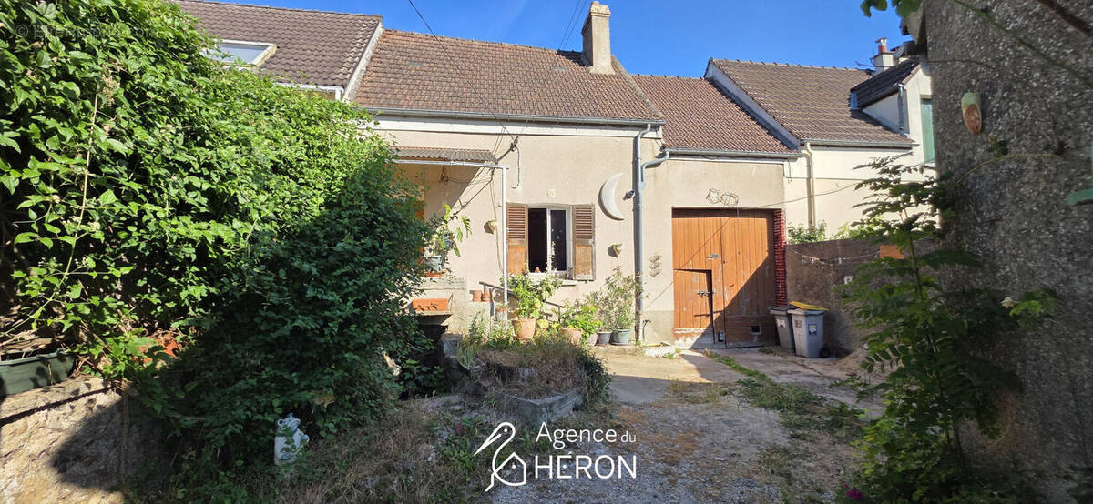 Photo 1 - Maison à VILLEMANOCHE