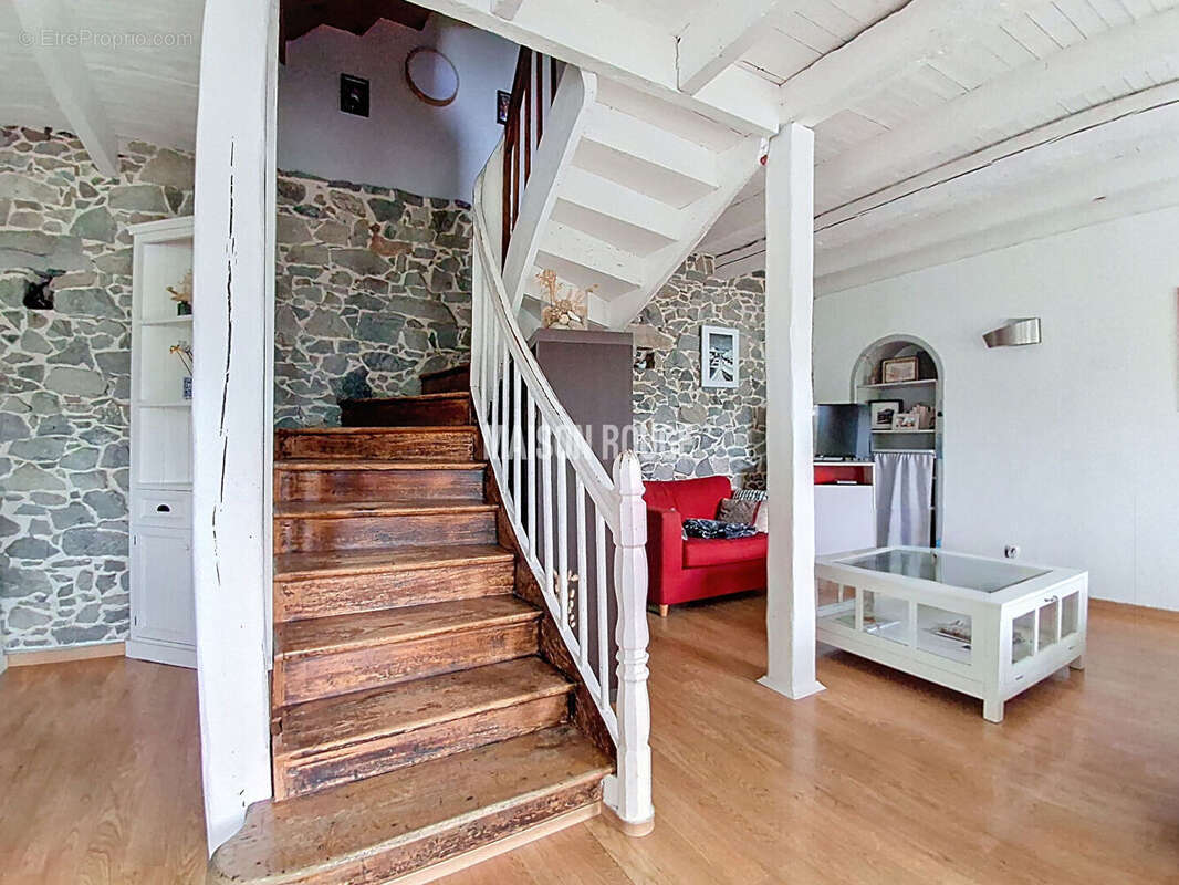 Maison à YFFINIAC