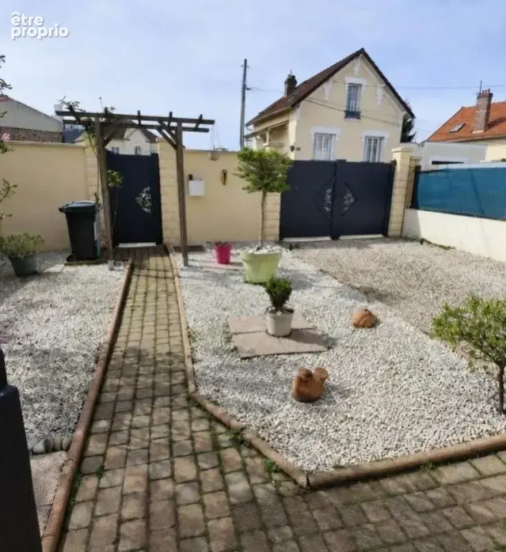 agréable maison familiale ,à proximité des écoles, commerces et transports - photo 9