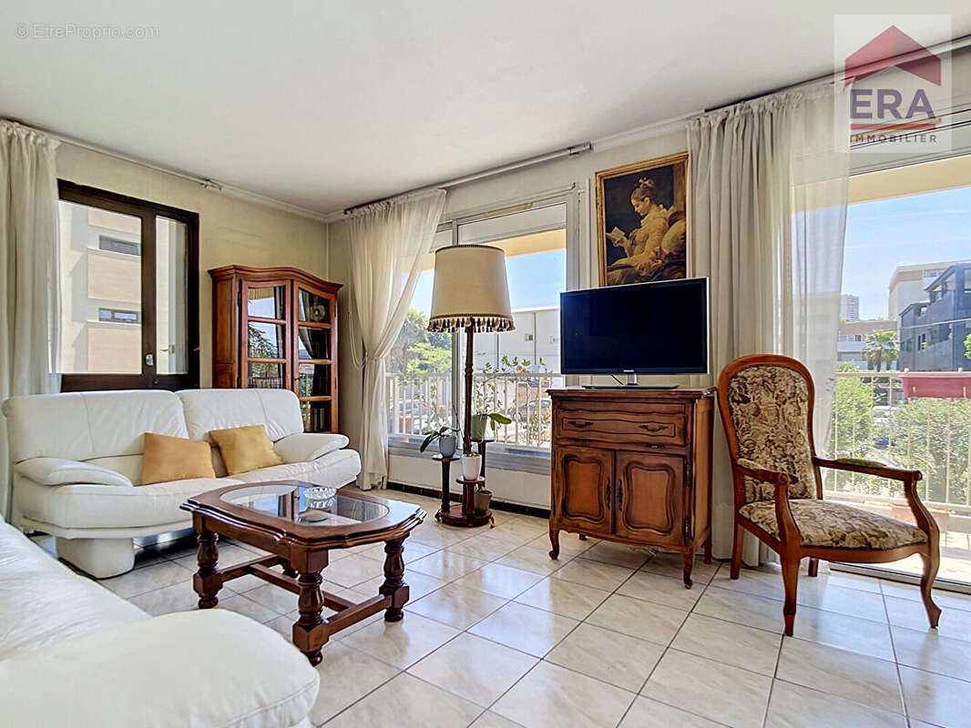 Appartement à MARSEILLE-9E