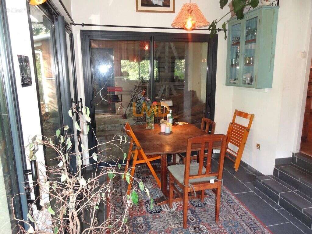 Maison à SAINT-FRONT-DE-PRADOUX