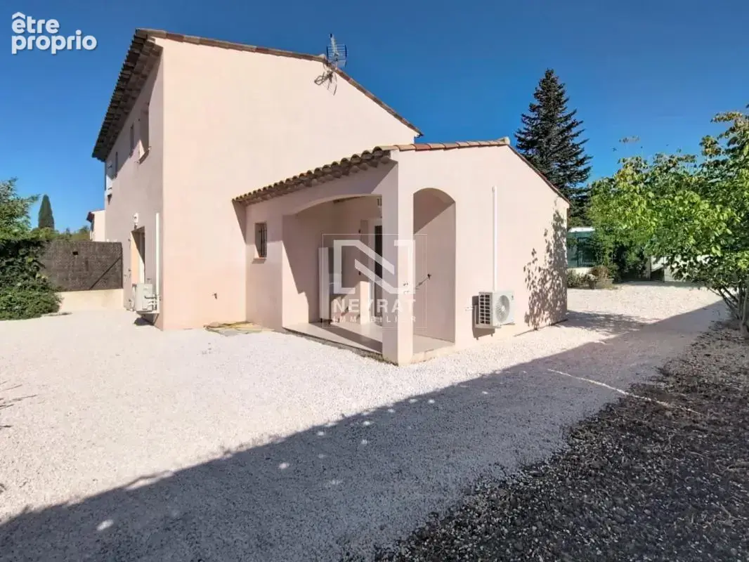 Montauroux - Maison mitoyenne - 450m² de jardin - photo 2