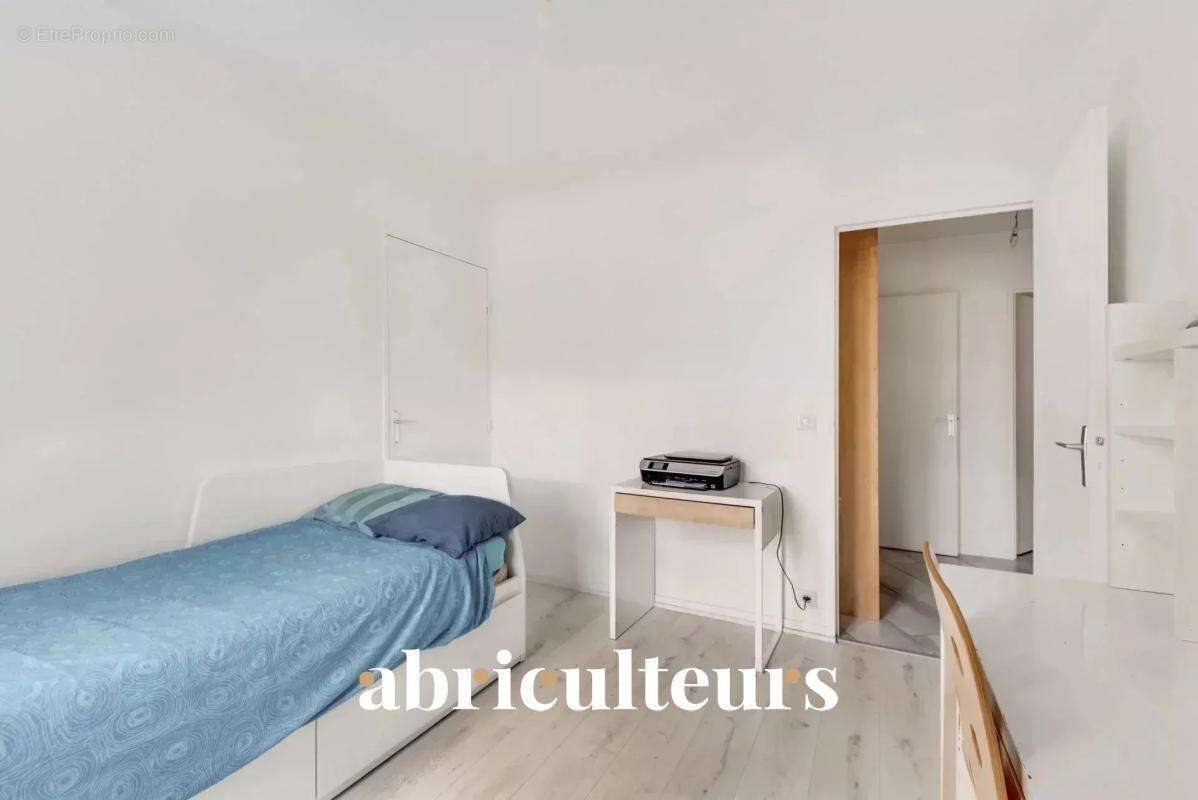 Appartement à ISSY-LES-MOULINEAUX