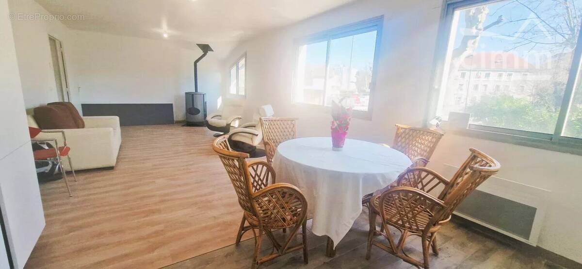 Appartement à LA TOUR-DU-PIN