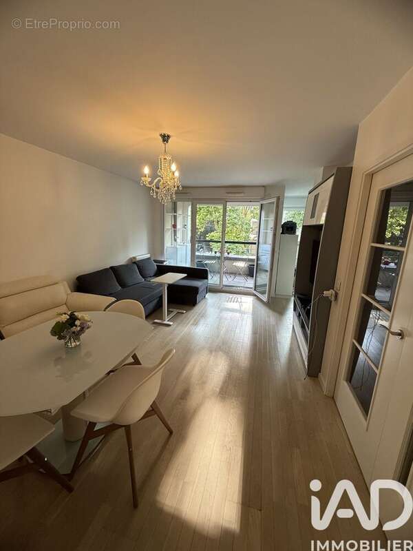 Photo 2 - Appartement à BOURG-LA-REINE