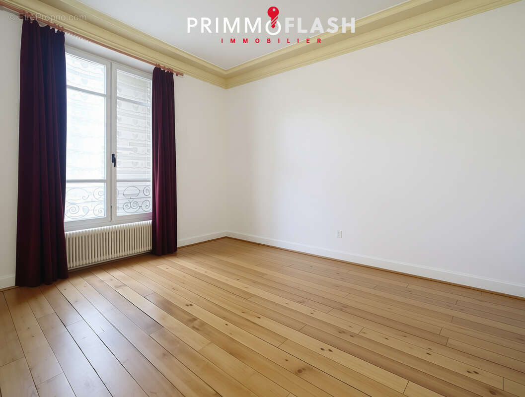 Appartement à AUBERVILLIERS