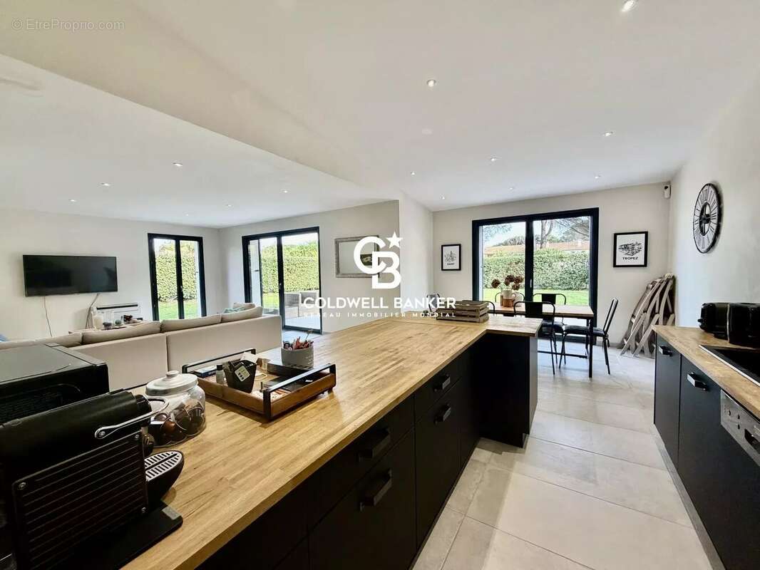 Maison à CAVALAIRE-SUR-MER