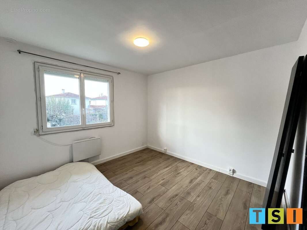 Maison à MONTREJEAU