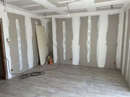 Maison à GRANGES-SUR-VOLOGNE